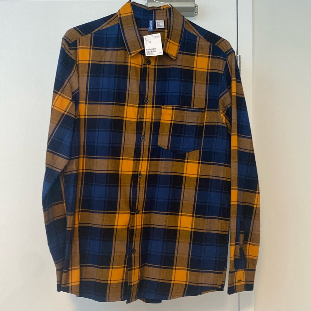 H&M blue/yellow plaid button up shirt - size medium - new with tags, never worn